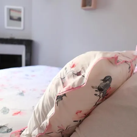 Laureclipse2 * 梅尔·莱斯·拜恩斯